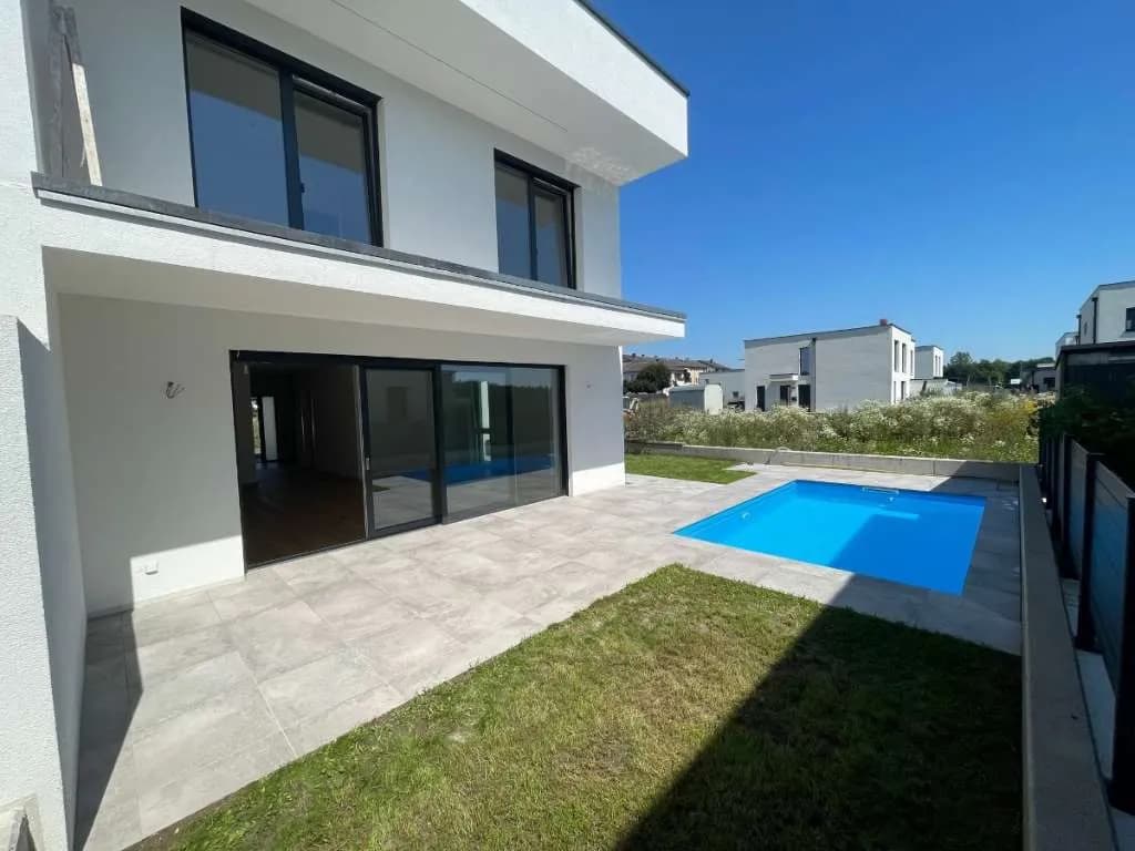 6-Zimmer-Haus mieten in Perg – 143 m², € 2.150 – Bild 11 von 18