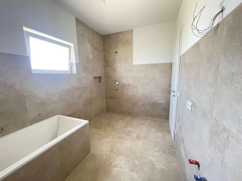 6-Zimmer-Haus mieten in Perg – 143 m², € 2.150 – Bild 12 von 18