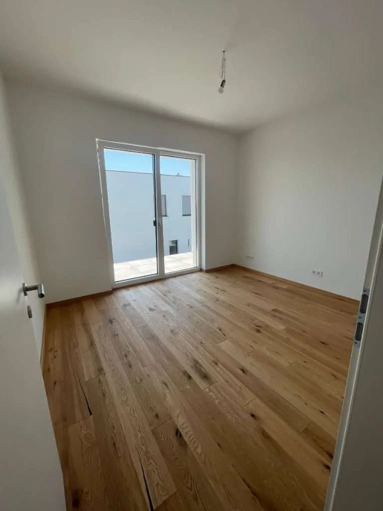 6-Zimmer-Haus mieten in Perg – 143 m², € 2.150 – Bild 17 von 18