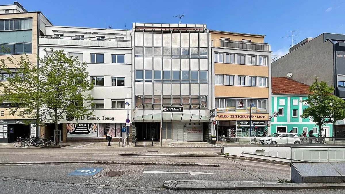 Gewerbeimmobilie mieten in Wels – 1 536 m² – Bild 1 von 16