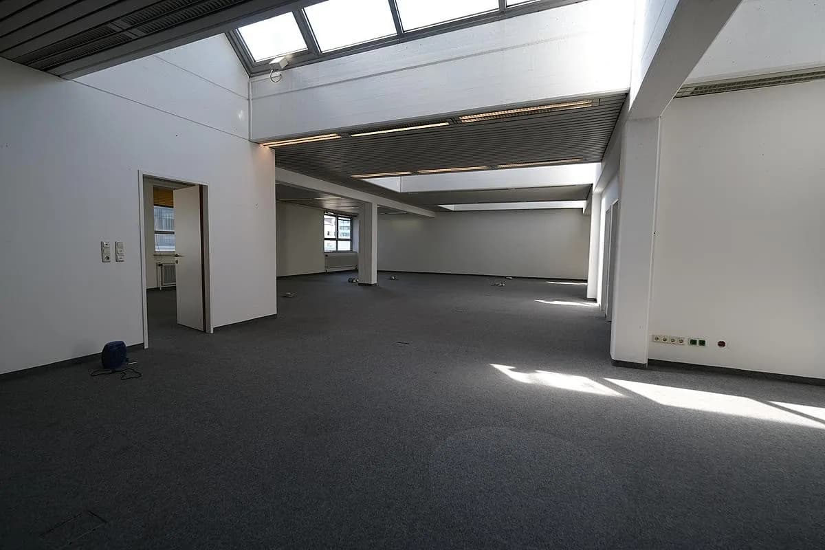 Gewerbeimmobilie mieten in Wels – 1 536 m² – Bild 5 von 16