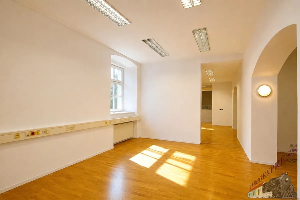 4-Zimmer-Gewerbeimmobilie mieten in Sankt Pölten – 180 m², € 2.340 – Bild 10 von 12