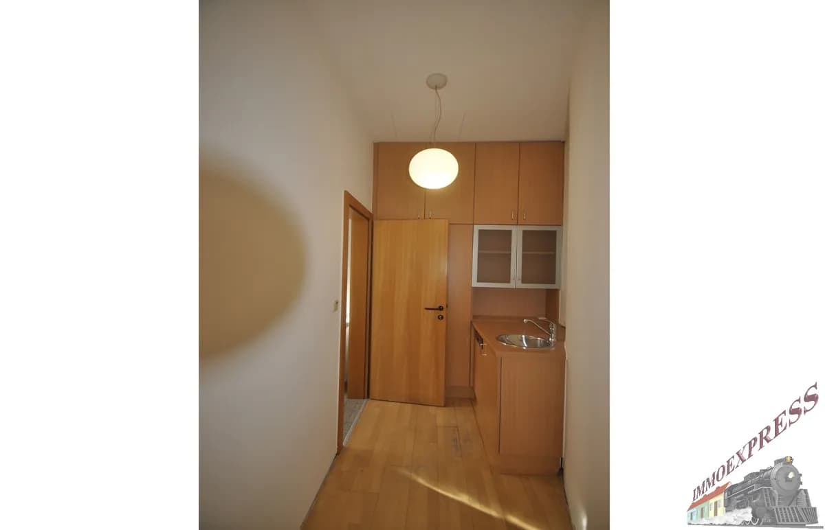 4-Zimmer-Gewerbeimmobilie mieten in Sankt Pölten – 180 m², € 2.340 – Bild 11 von 12