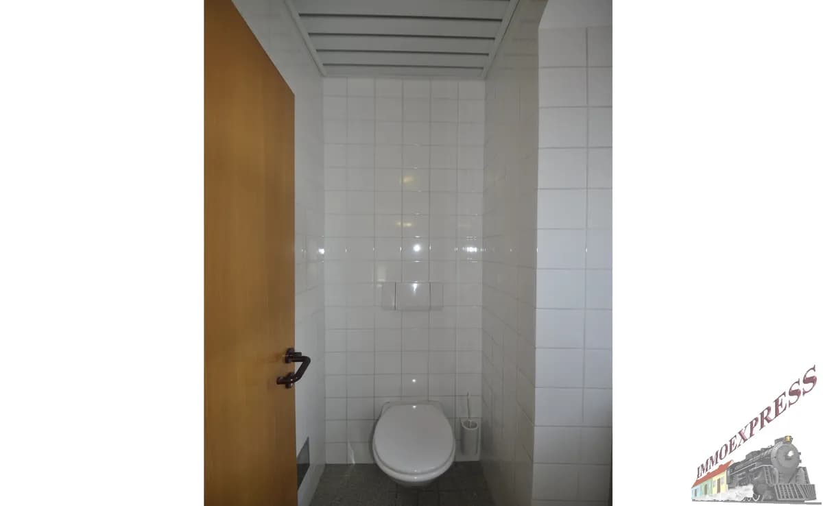 4-Zimmer-Gewerbeimmobilie mieten in Sankt Pölten – 180 m², € 2.340 – Bild 12 von 12