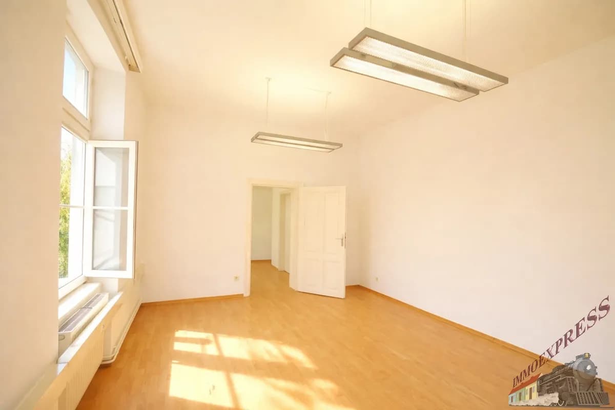 6-Zimmer-Gewerbeimmobilie mieten in Sankt Pölten – 63 m², € 819 – Bild 1 von 6
