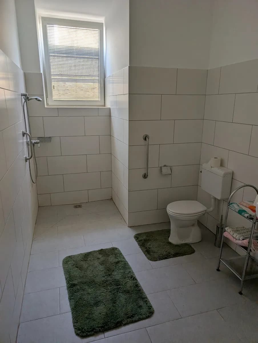4-Zimmer-Haus mieten in Steyr – 250 m², € 2.000 – Bild 4 von 18