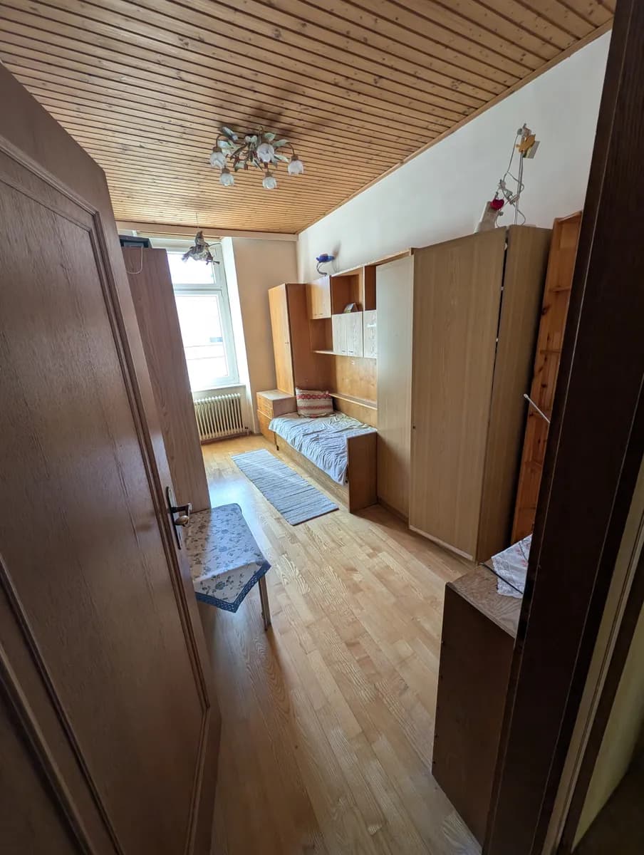 4-Zimmer-Haus mieten in Steyr – 250 m², € 2.000 – Bild 10 von 18