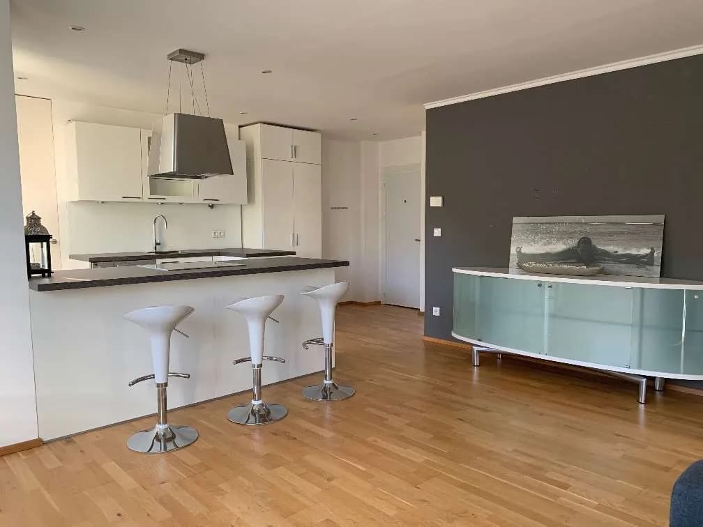 2-Zimmer-Wohnung mieten in Wien – 48 m², € 895 – Bild 1 von 13