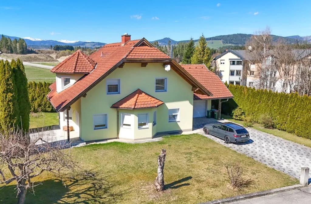 Haus kaufen in Feldkirchen – 200 m², € 585.000