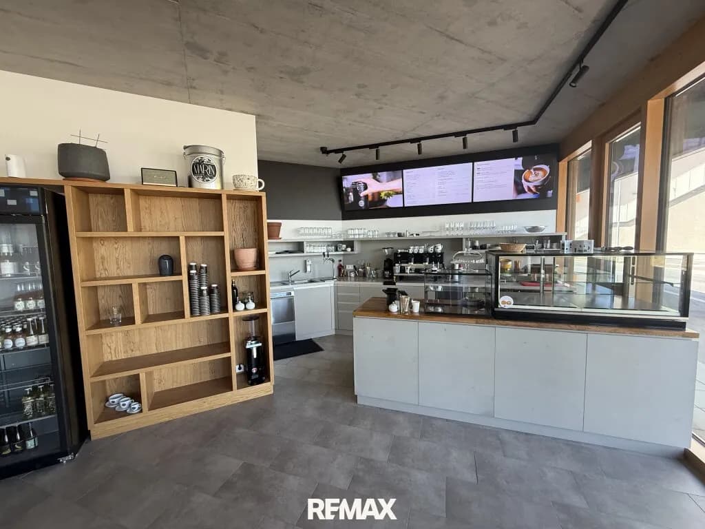 Gewerbeimmobilie mieten in Bruck an der Leitha – 57 m², € 933 – Bild 1 von 6