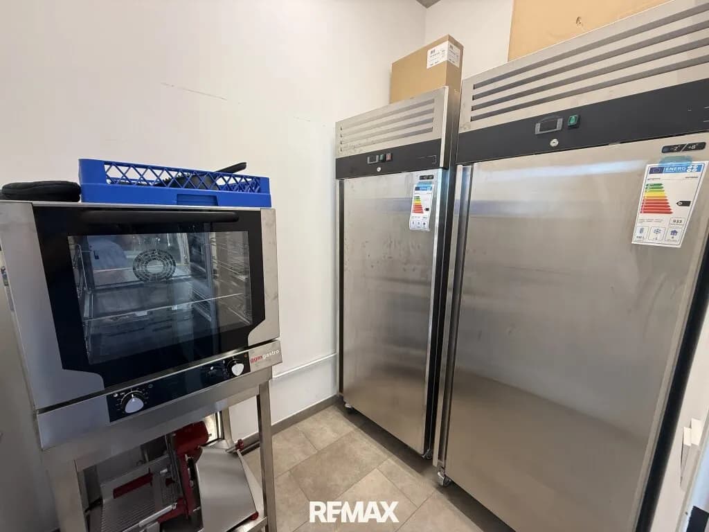 Gewerbeimmobilie mieten in Bruck an der Leitha – 57 m², € 933 – Bild 6 von 6
