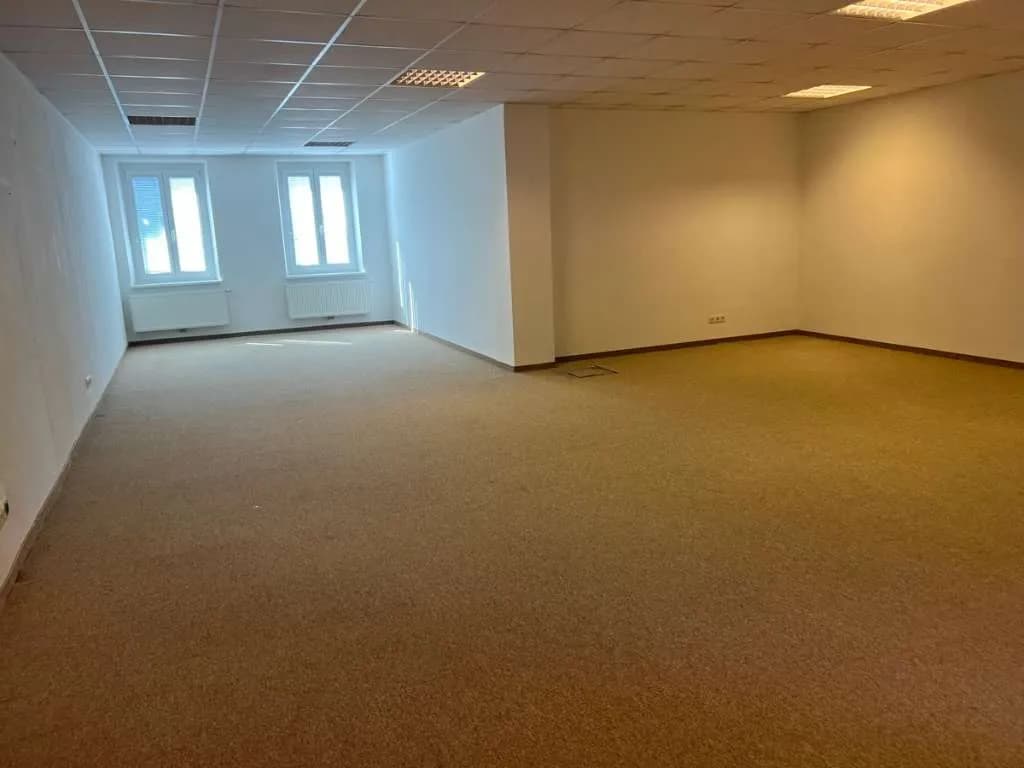 2-Zimmer-Gewerbeimmobilie mieten in Amstetten – 100 m², € 695