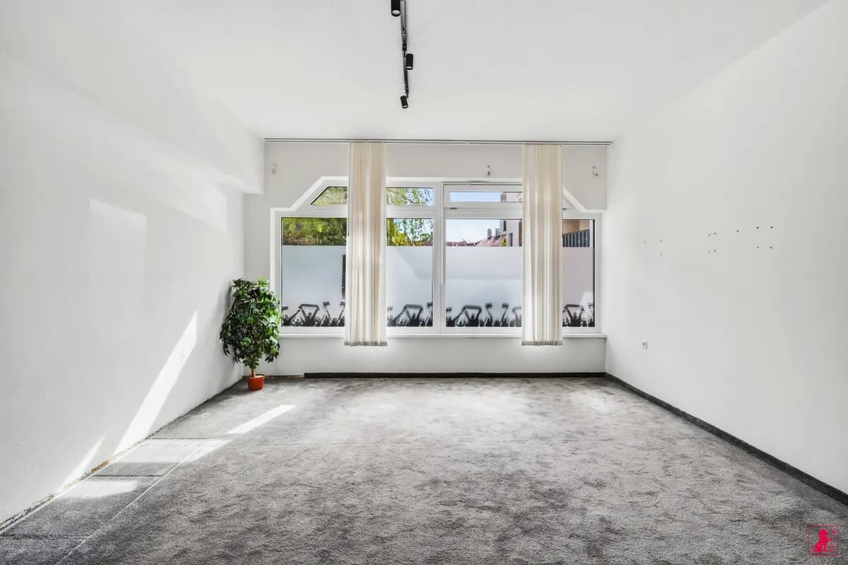 2-Zimmer-Gewerbeimmobilie mieten in Kufstein – 71 m², € 881 – Bild 1 von 12
