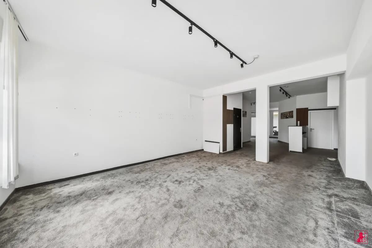 2-Zimmer-Gewerbeimmobilie mieten in Kufstein – 71 m², € 881 – Bild 3 von 12