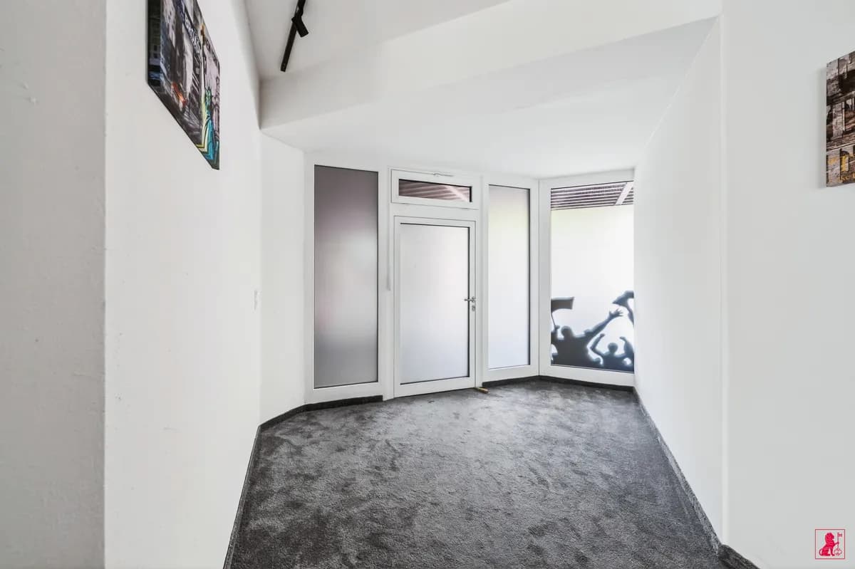 2-Zimmer-Gewerbeimmobilie mieten in Kufstein – 71 m², € 881 – Bild 4 von 12