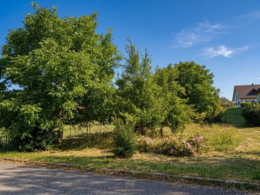Grundstück kaufen in Gmunden – 1 084 m², € 529.500 – Bild 1 von 9