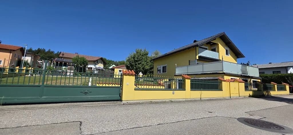 Haus kaufen in Vöcklabruck – 160 m², € 579.000 – Bild 3 von 39