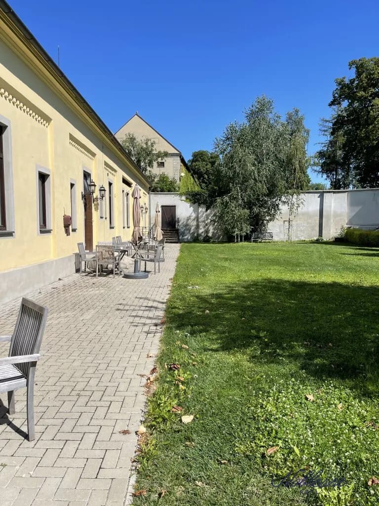 2-Zimmer-Wohnung mieten in Mistelbach – 70,86 m², € 987 – Bild 1 von 18