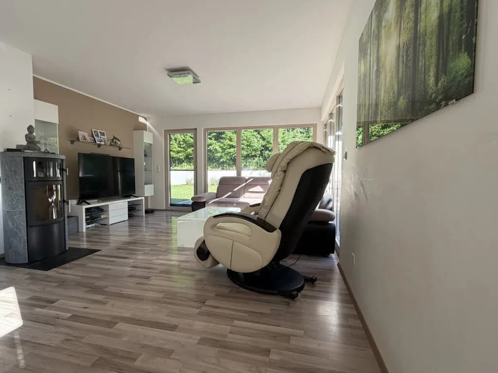 Haus kaufen in Vöcklabruck – 98 m², € 718.000 – Bild 7 von 14