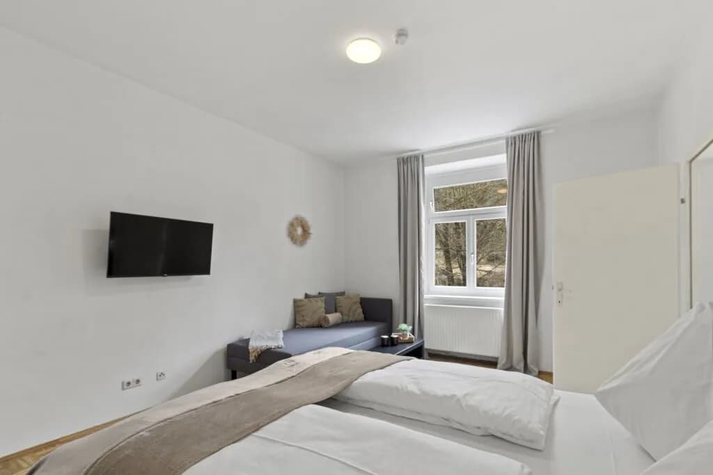Wohnung mieten in Leoben – 34 m², € 316 – Bild 1 von 11
