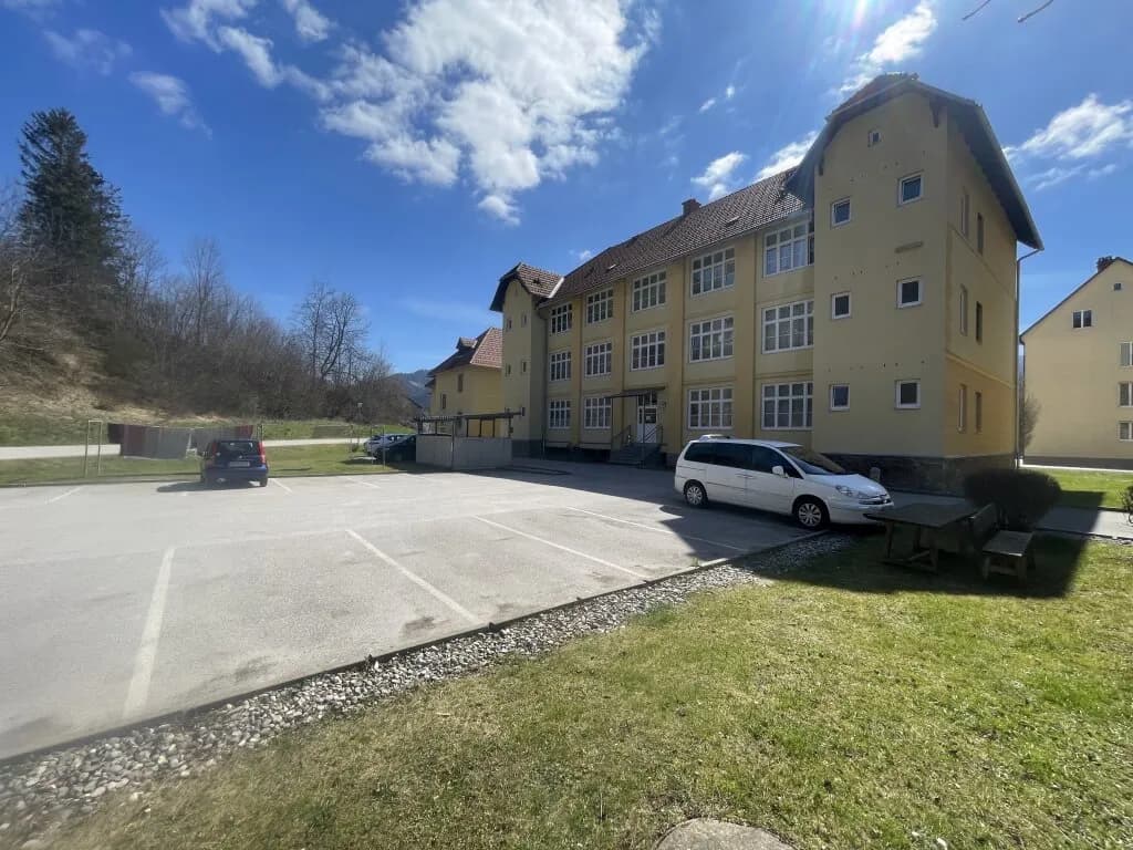 Gewerbeimmobilie kaufen in Bruck-Mürzzuschlag – 2 300 m², € 3.500.000 – Bild 2 von 11