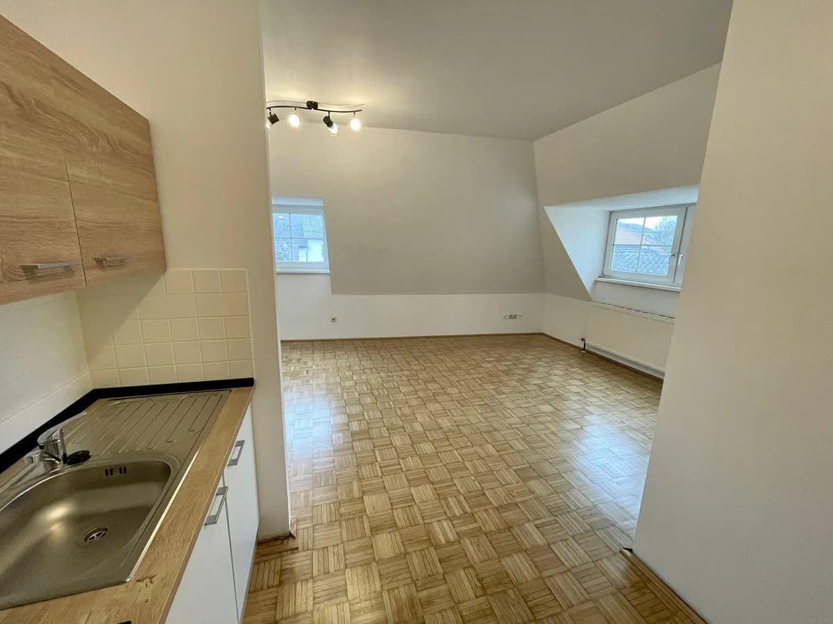 Wohnung mieten in Vöcklabruck – 48 m², € 787 – Bild 3 von 7