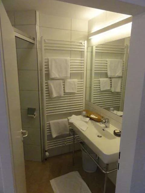 Gewerbeimmobilie mieten in Urfahr-Umgebung – 844 m², € 4.600 – Bild 8 von 8