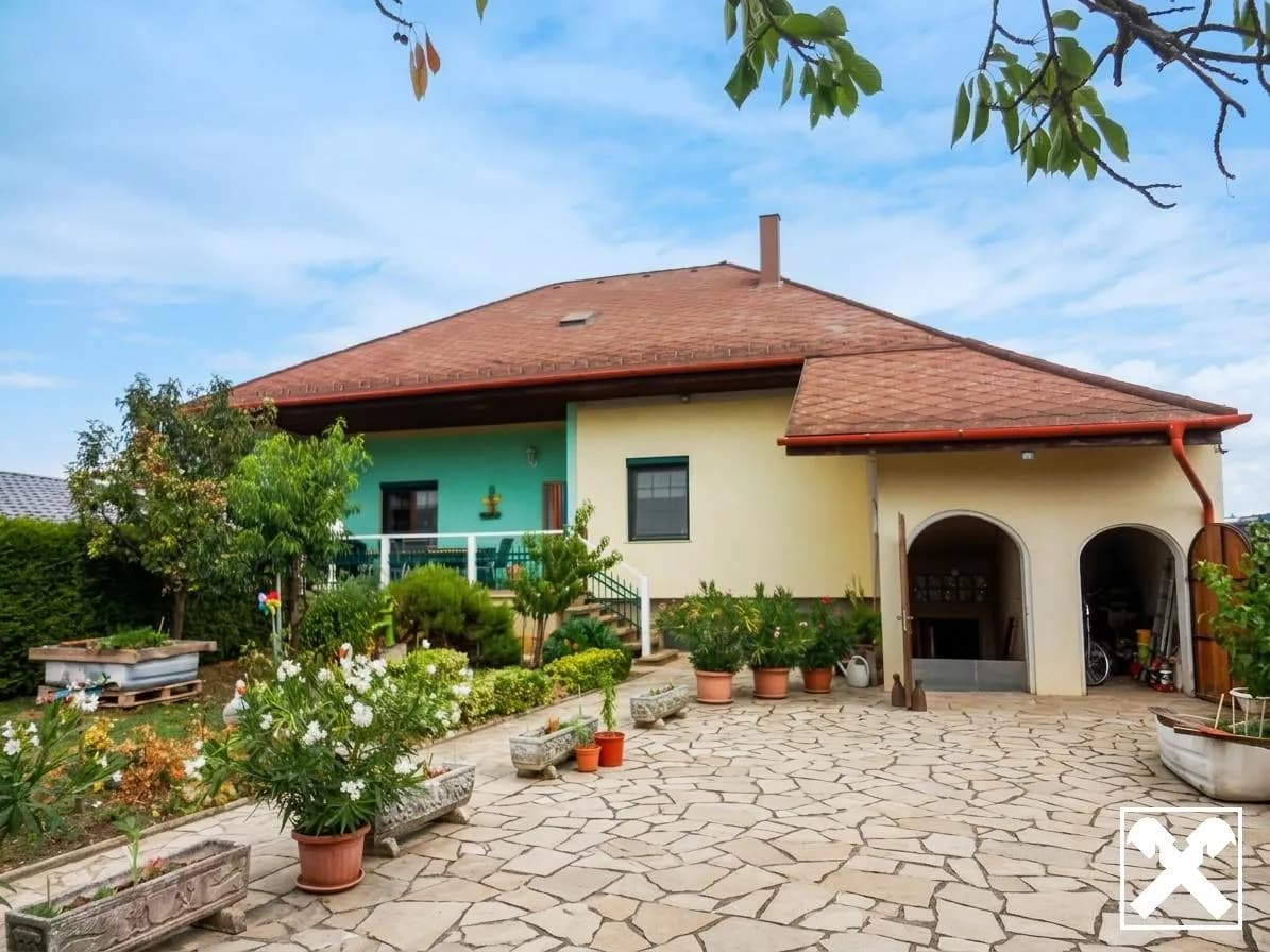 4-Zimmer-Haus kaufen in Eisenstadt - Umgebung – 170 m², € 590.000 – Bild 1 von 18
