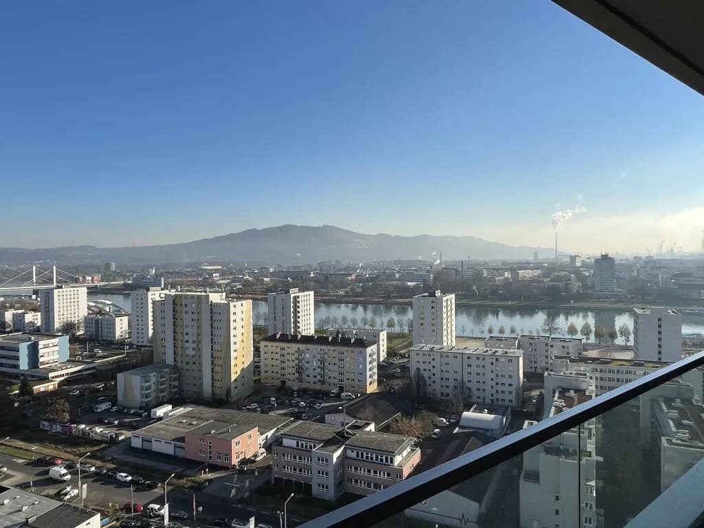 2-Zimmer-Wohnung mieten in Linz – 49 m², € 997 – Bild 2 von 6