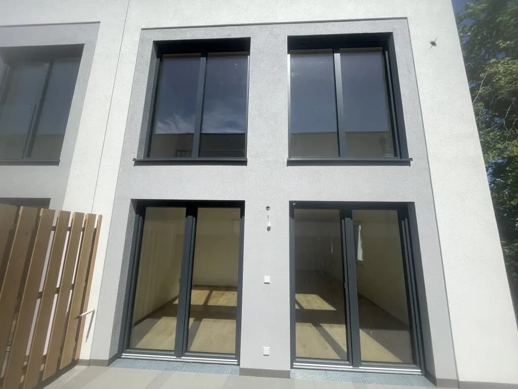 4-Zimmer-Haus mieten in Linz – 90 m², € 1.848 – Bild 1 von 17