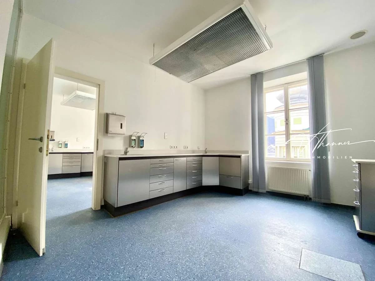 4-Zimmer-Gewerbeimmobilie mieten in Gmunden – 117 m², € 1.229 – Bild 5 von 11