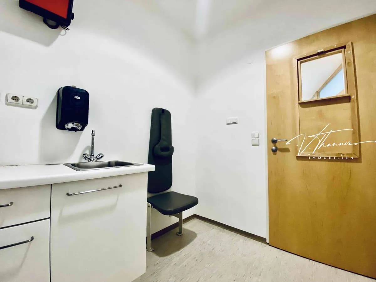 4-Zimmer-Gewerbeimmobilie mieten in Gmunden – 117 m², € 1.229 – Bild 8 von 11