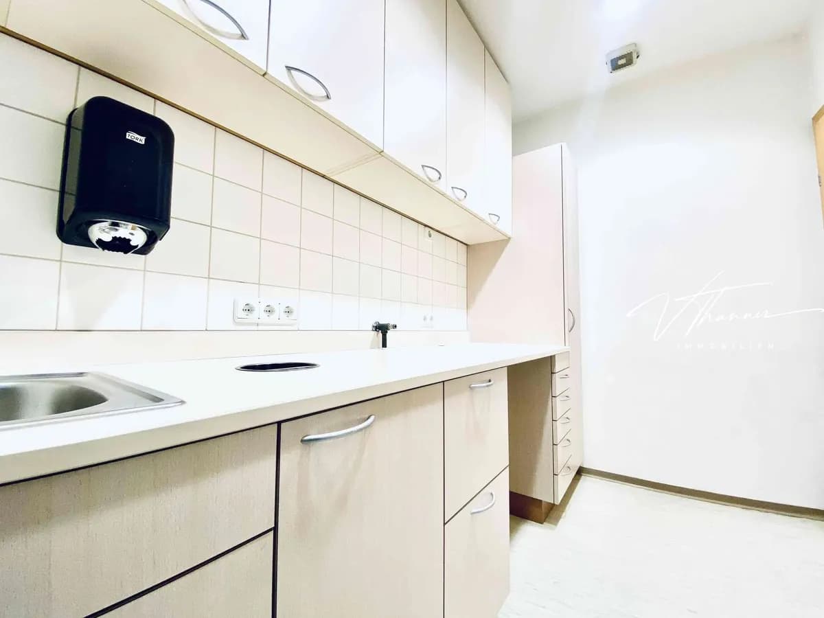 4-Zimmer-Gewerbeimmobilie mieten in Gmunden – 117 m², € 1.229 – Bild 9 von 11
