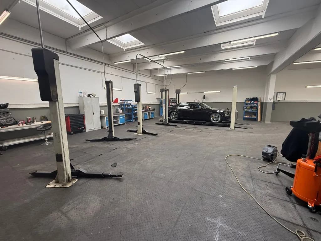 9-Zimmer-Gewerbeimmobilie mieten in Wien – 580 m², € 6.500 – Bild 3 von 13