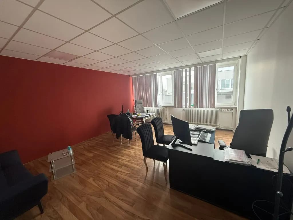 9-Zimmer-Gewerbeimmobilie mieten in Wien – 580 m², € 6.500 – Bild 10 von 13
