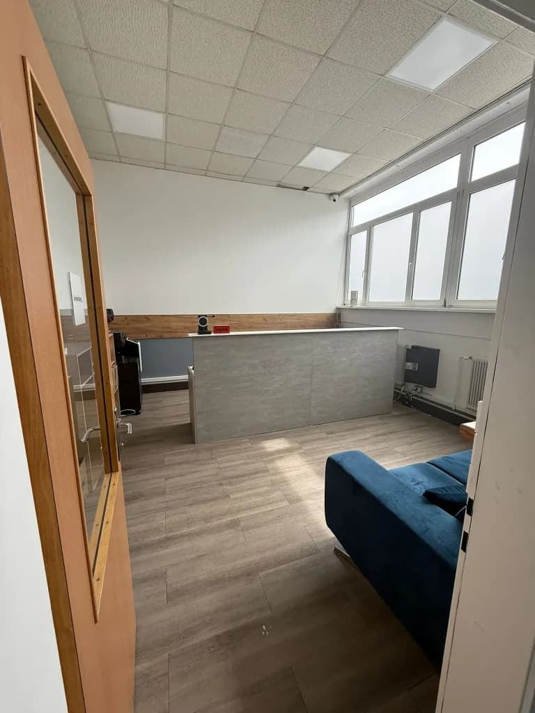 9-Zimmer-Gewerbeimmobilie mieten in Wien – 580 m², € 6.500 – Bild 12 von 13