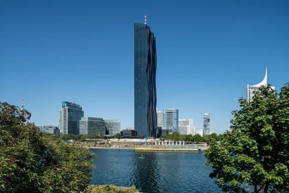 Gewerbeimmobilie mieten in Wien – 588 m², € 24 – Bild 2 von 6