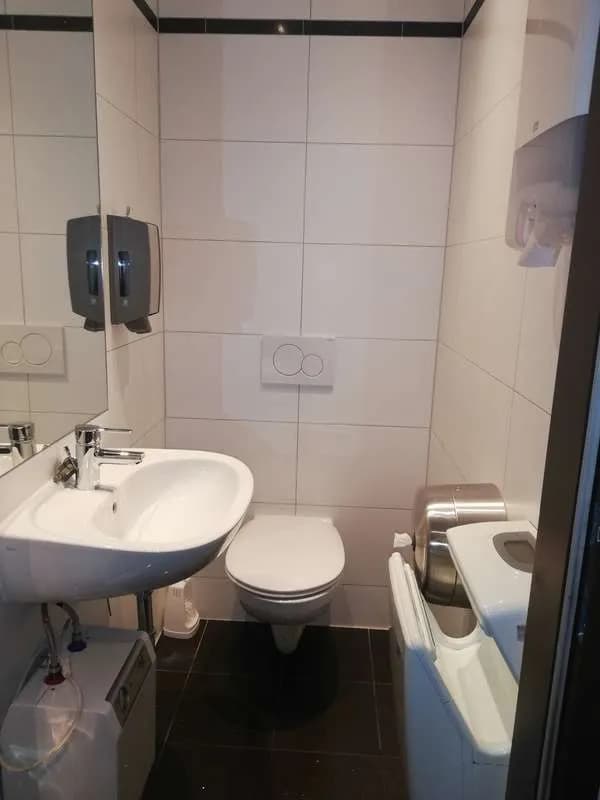 Immobilie mieten in Wiener Neustadt – 200 m², € 1.790 – Bild 8 von 11