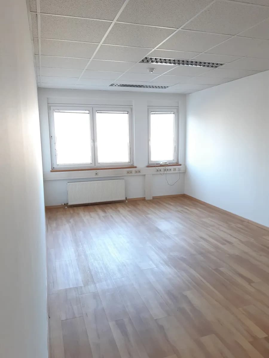 Gewerbeimmobilie mieten in Mödling – 200 m², € 11 – Bild 5 von 11