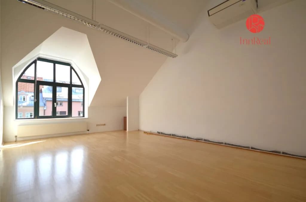 5-Zimmer-Gewerbeimmobilie mieten in Innsbruck – 192 m², € 3.762 – Bild 2 von 7