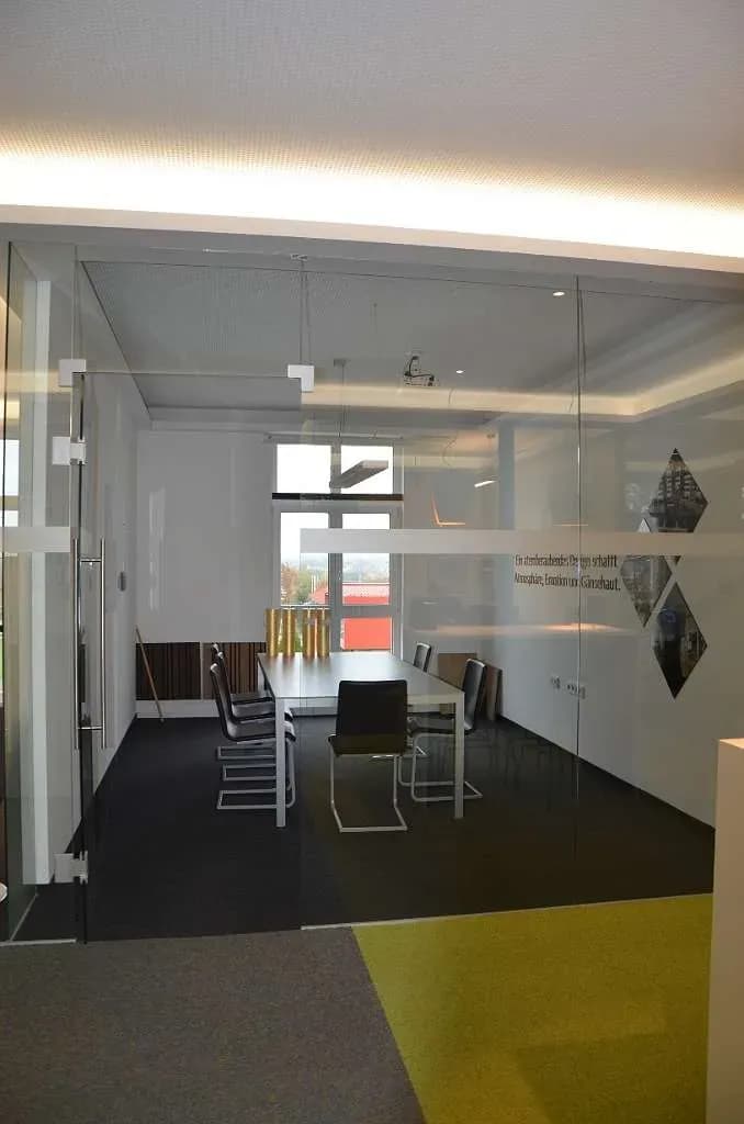 2-Zimmer-Gewerbeimmobilie mieten in Wels-Land – 325 m², € 4.000 – Bild 3 von 12