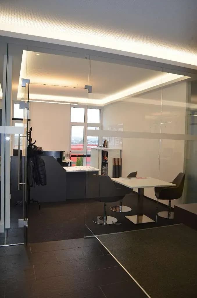 2-Zimmer-Gewerbeimmobilie mieten in Wels-Land – 325 m², € 4.000 – Bild 8 von 12
