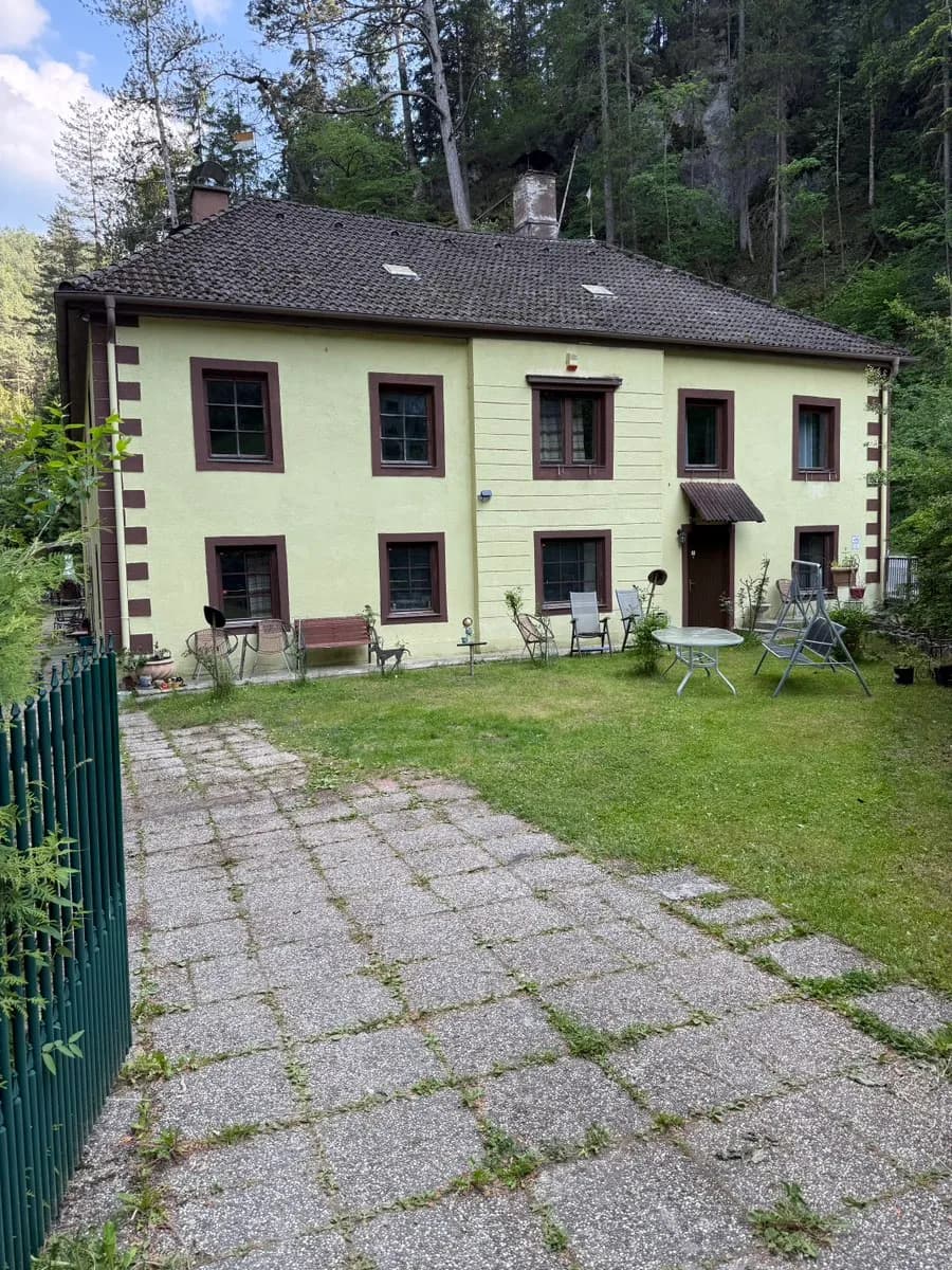 13-Zimmer-Gewerbeimmobilie kaufen in Wiener Neustadt Land – 315 m², € 250.000 – Bild 1 von 31