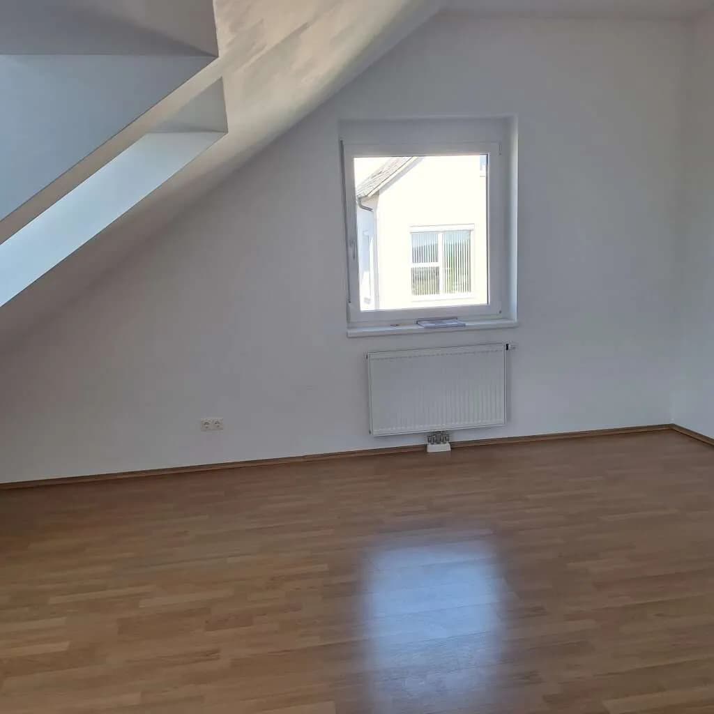 2-Zimmer-Wohnung mieten in Wiener Neustadt Land – 62,11 m², € 647 – Bild 3 von 9