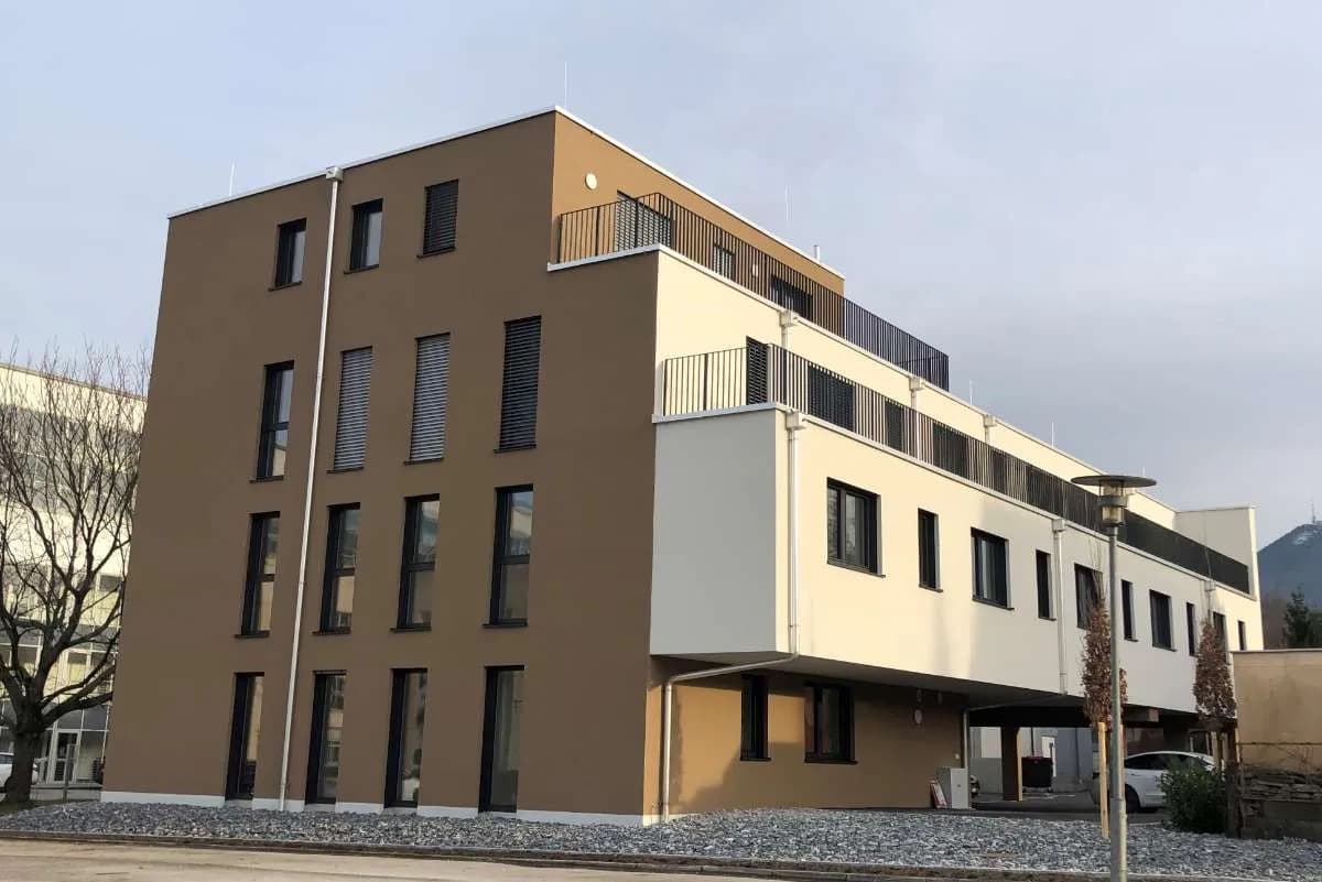 2-Zimmer-Gewerbeimmobilie mieten in Salzburg Stadt – 49 m², € 827 – Bild 2 von 2