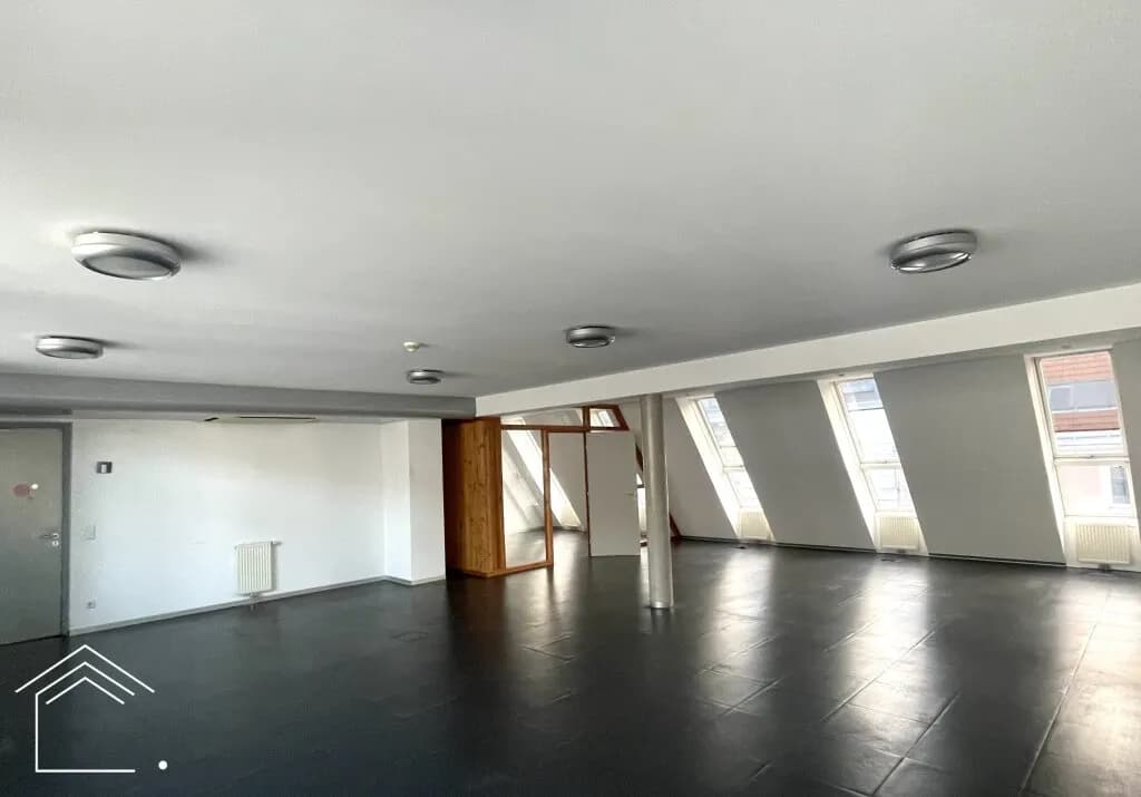 1-Zimmer-Gewerbeimmobilie mieten in Wien – 115 m², € 1.917