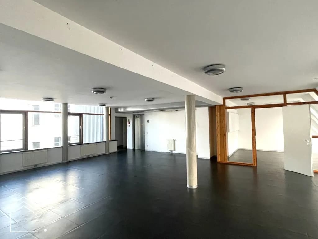 1-Zimmer-Gewerbeimmobilie mieten in Wien – 115 m², € 1.917 – Bild 2 von 16