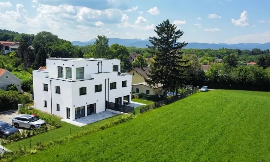 Haus kaufen in Wiener Neustadt – 160 m², € 478.000 – Bild 1 von 14