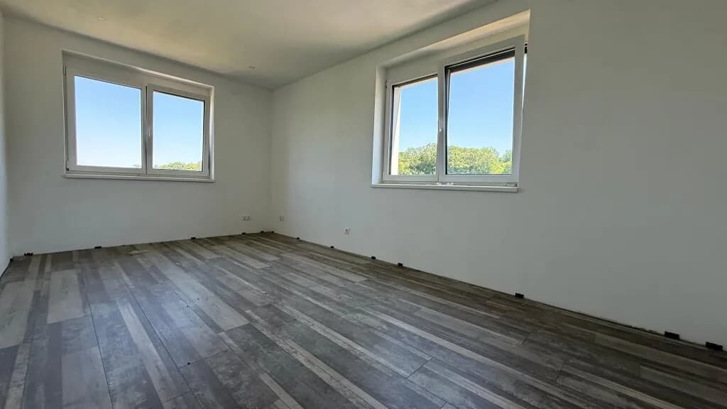 Haus kaufen in Wiener Neustadt – 160 m², € 478.000 – Bild 9 von 14