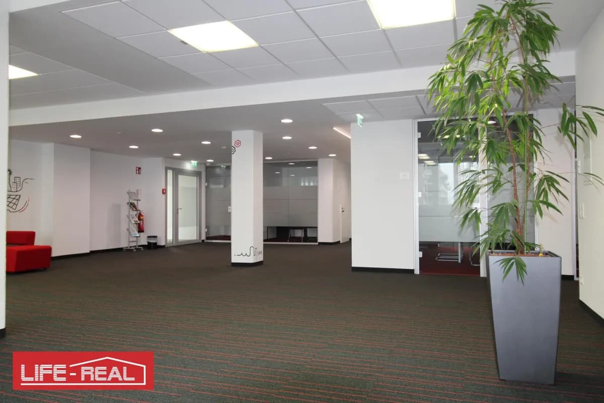 Gewerbeimmobilie mieten in Linz – 94 m², € 1.670